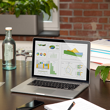 Website Analyse Beratung Laptop mit optimierungs Tools